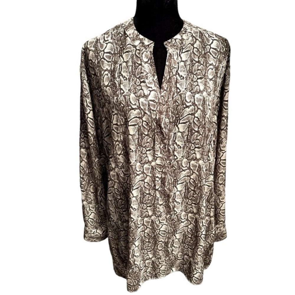 Contemporarie Snakeskin 3/4 Sleeve Tunic/Blouse with Side Slits